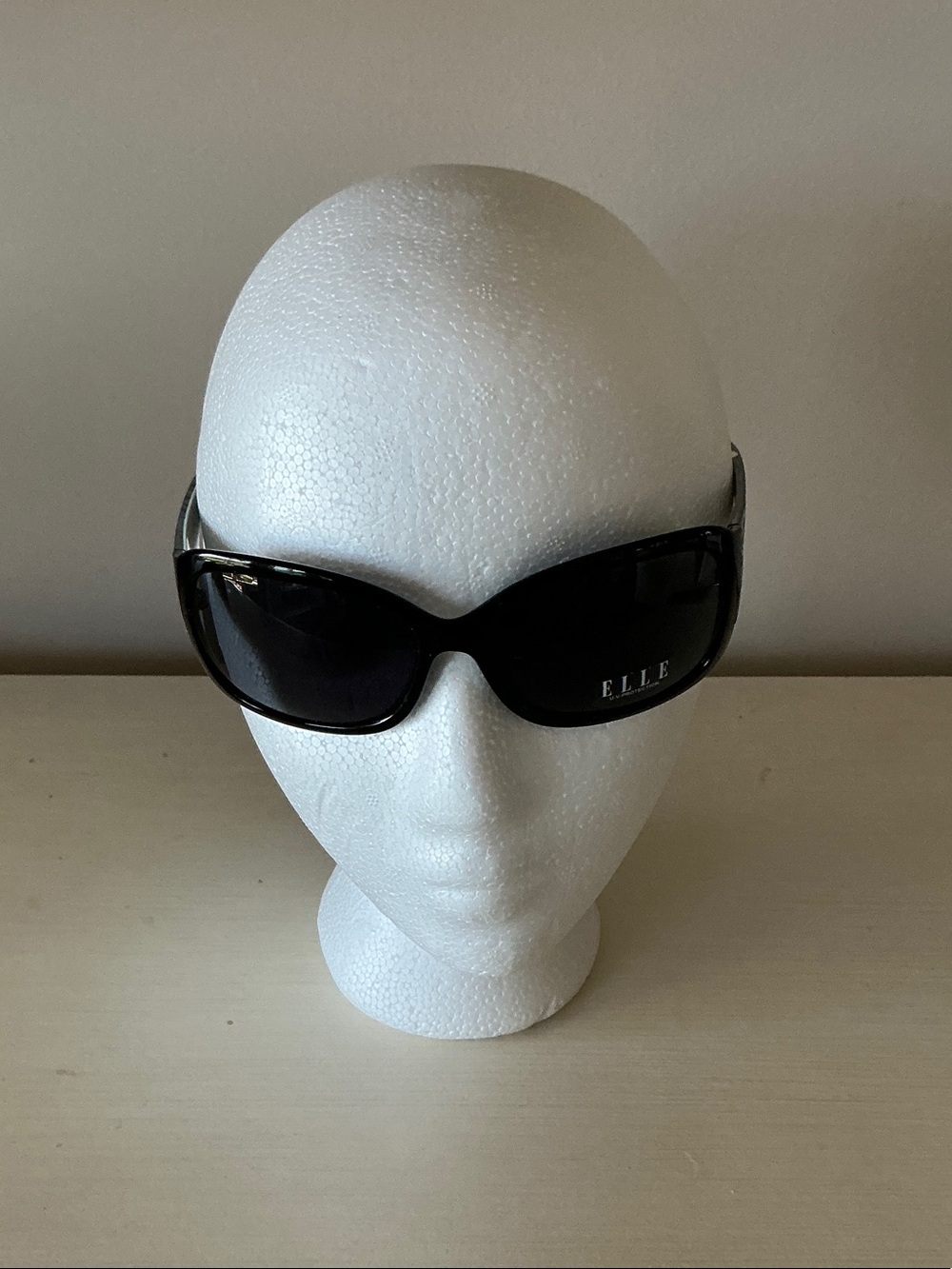 Elle Black & Gray Oversized Women's Sunglasses - Picture 9 of 11